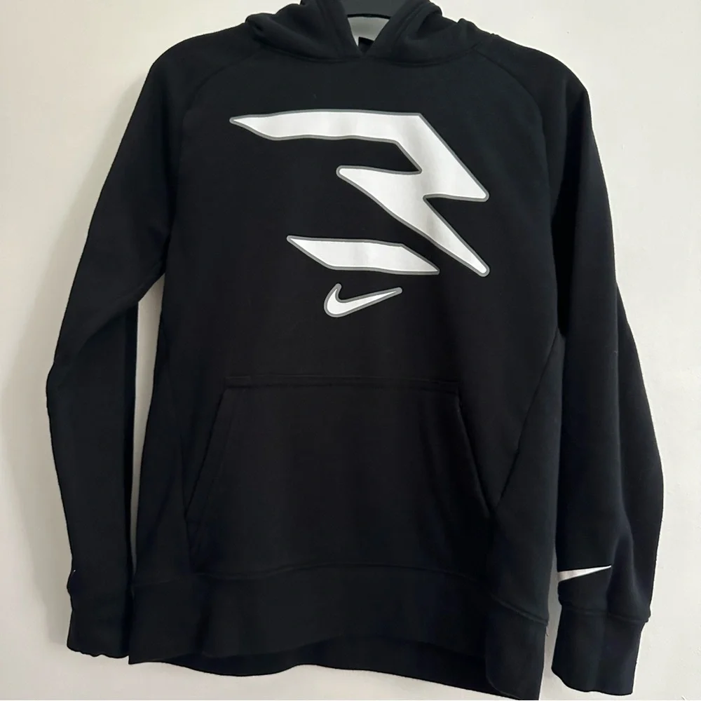 Nike Boys hoodie - Picture 3 of 7